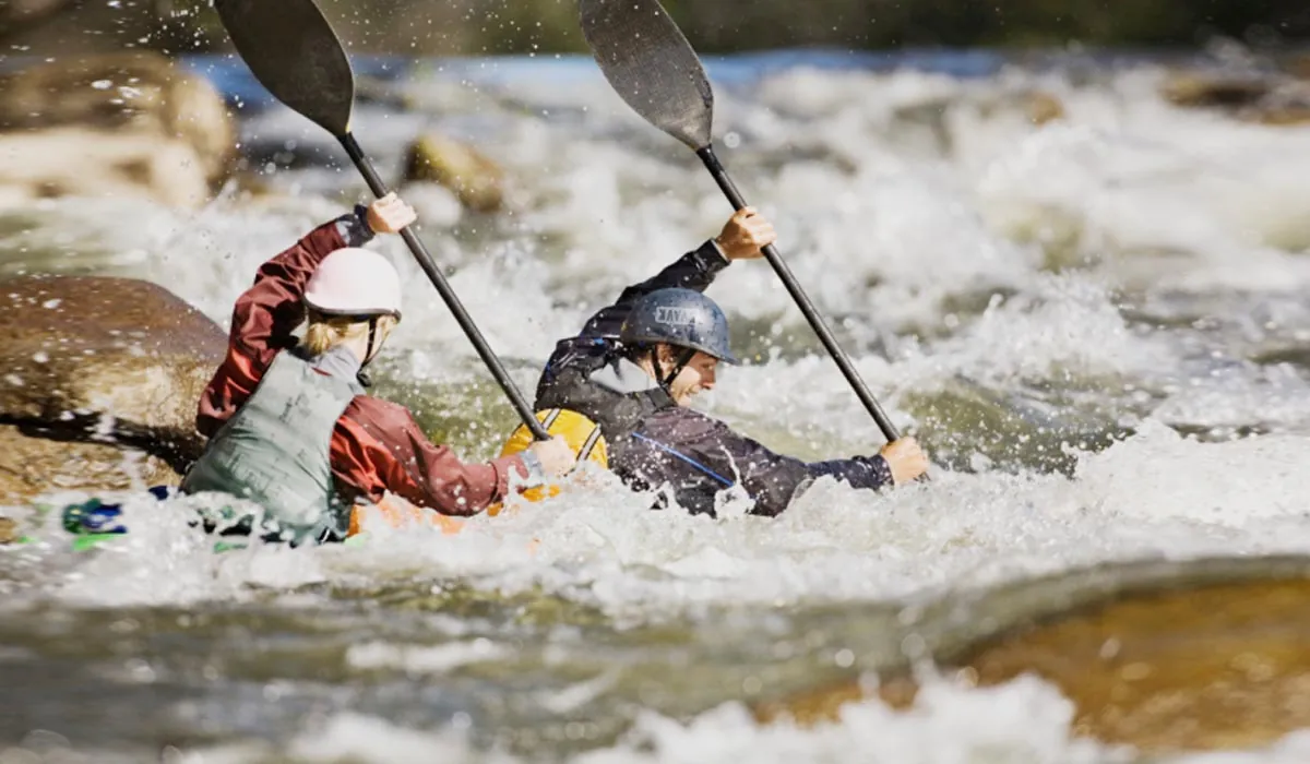 stay afloat in a downturn 1200x700 2 Keeping Your Business Afloat in a Downturn the KAYAK Inbound Way