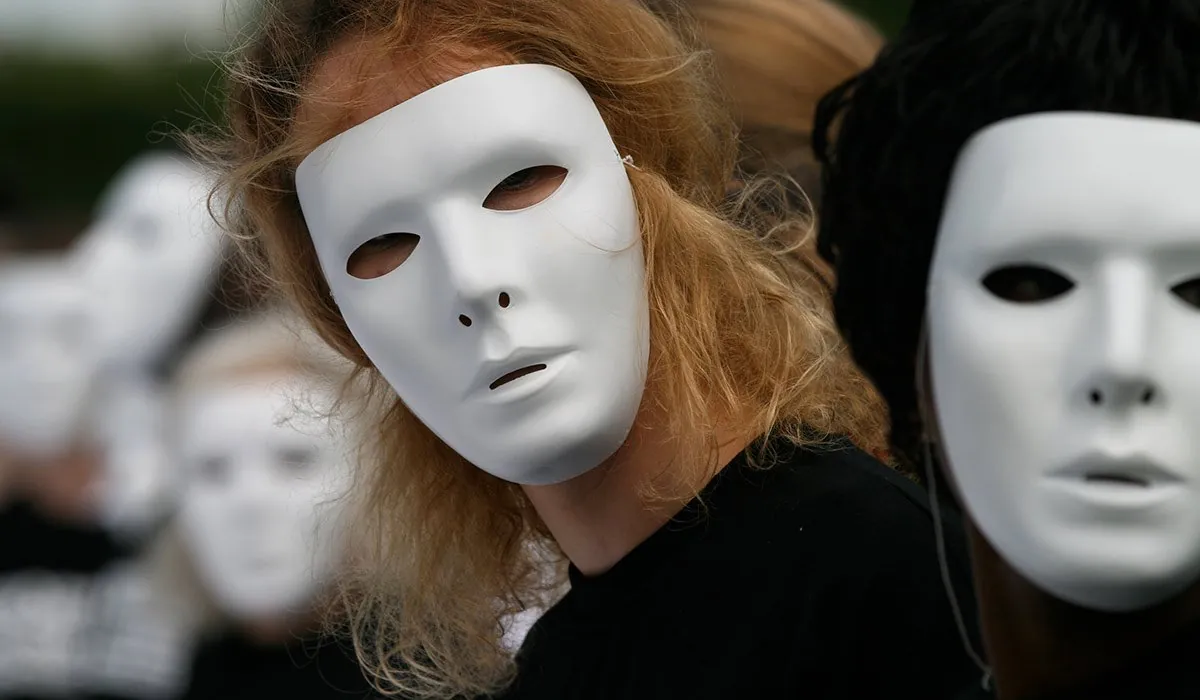 hiding behind a mask 1200x700 2 How Much of the Internet’s Potential are You Wasting?